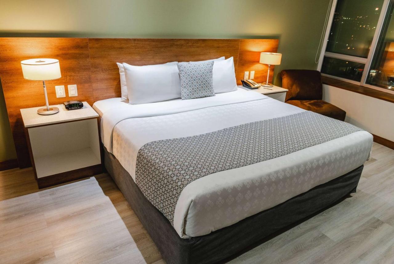 Wyndham Garden Guayaquil Ξενοδοχείο Εξωτερικό φωτογραφία