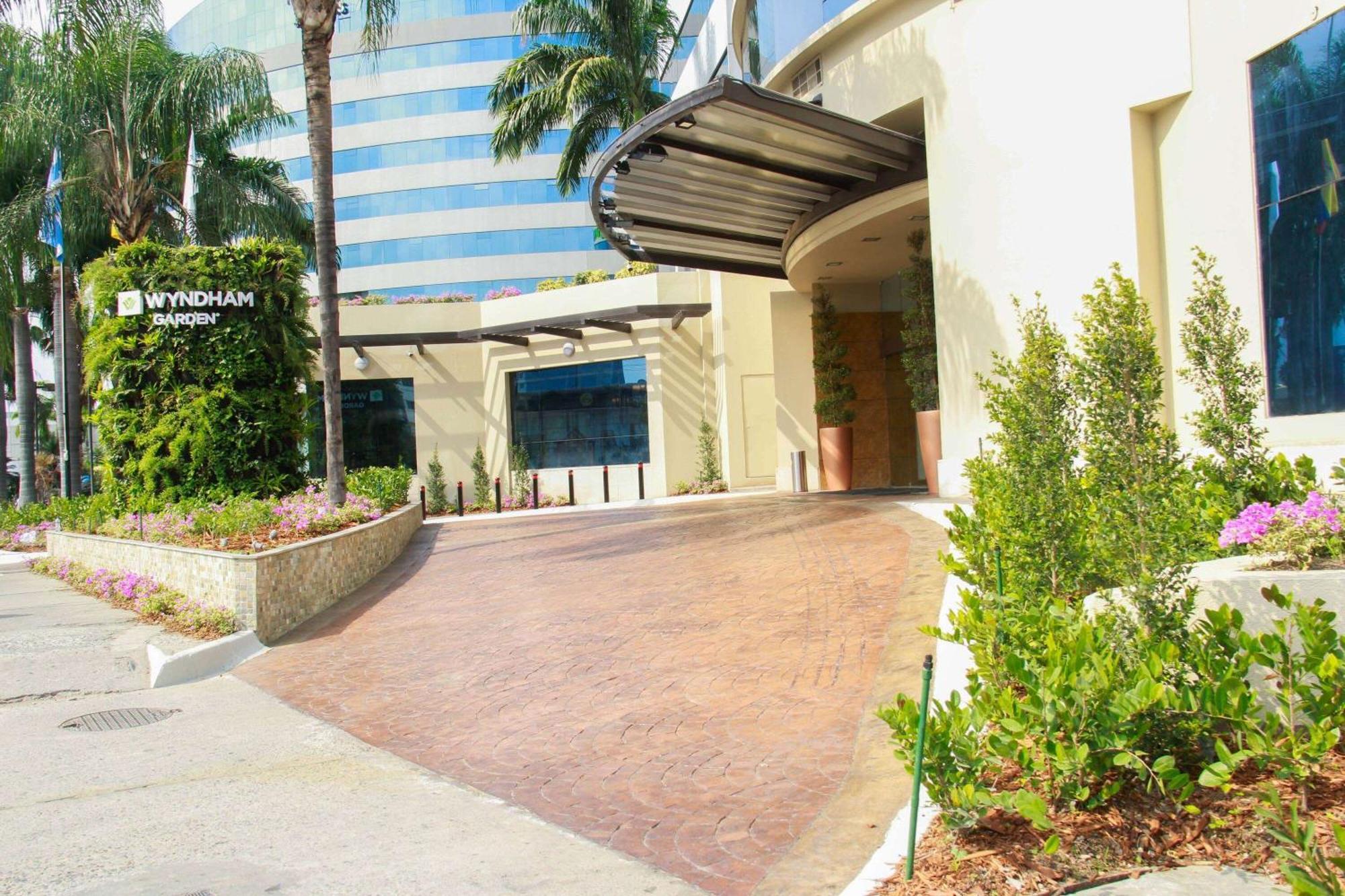 Wyndham Garden Guayaquil Ξενοδοχείο Εξωτερικό φωτογραφία