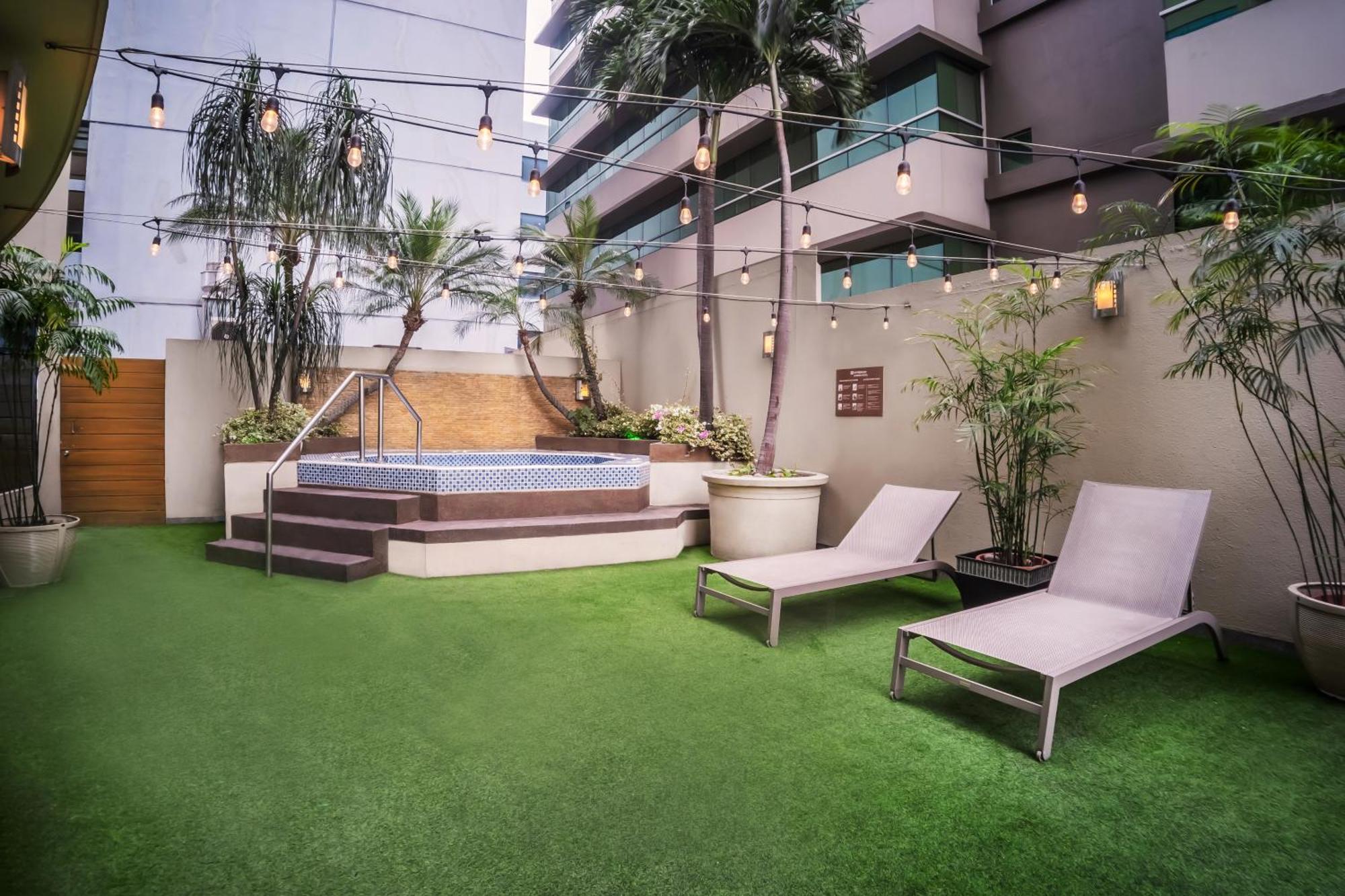 Wyndham Garden Guayaquil Ξενοδοχείο Εξωτερικό φωτογραφία