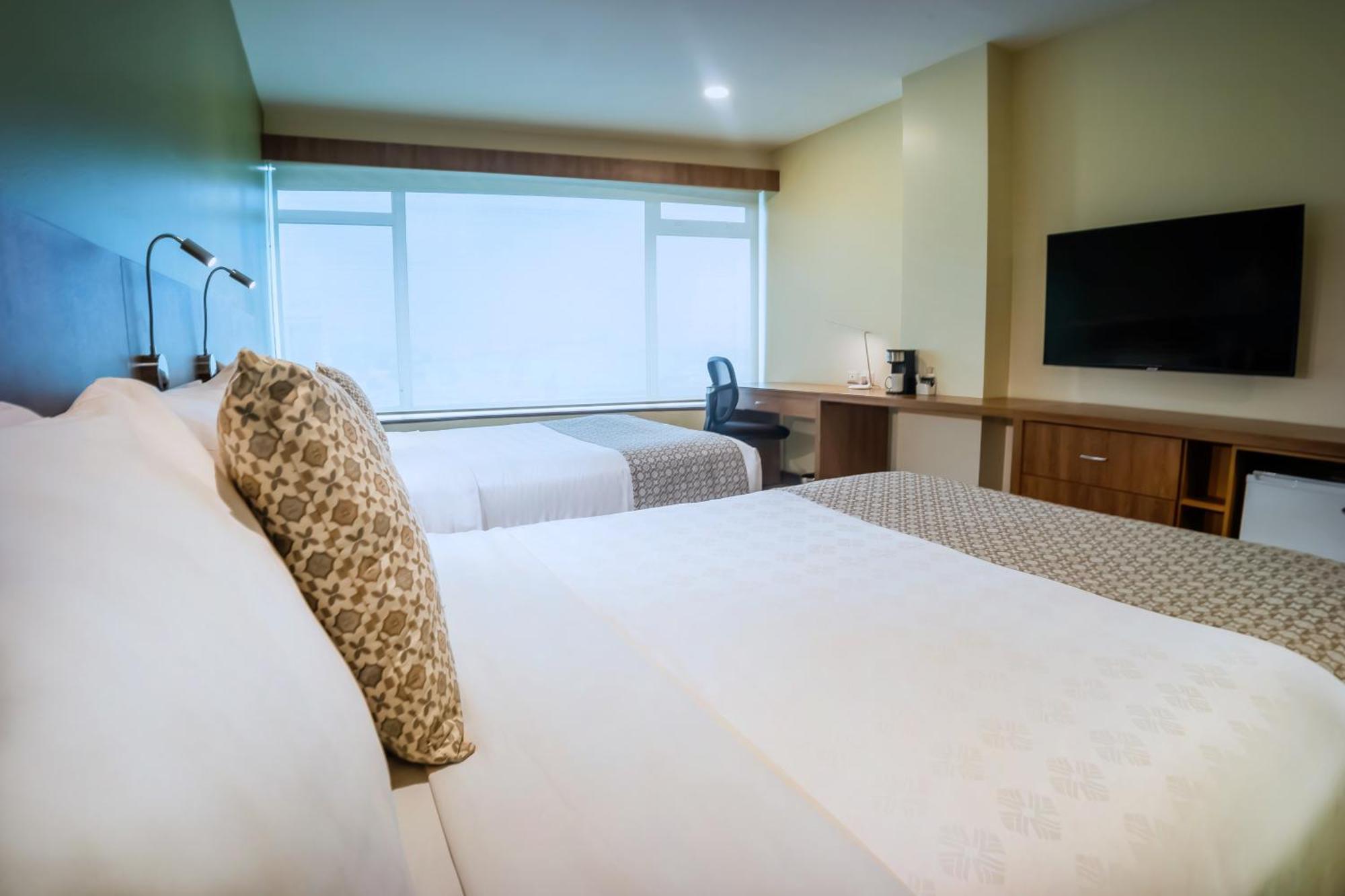 Wyndham Garden Guayaquil Ξενοδοχείο Εξωτερικό φωτογραφία