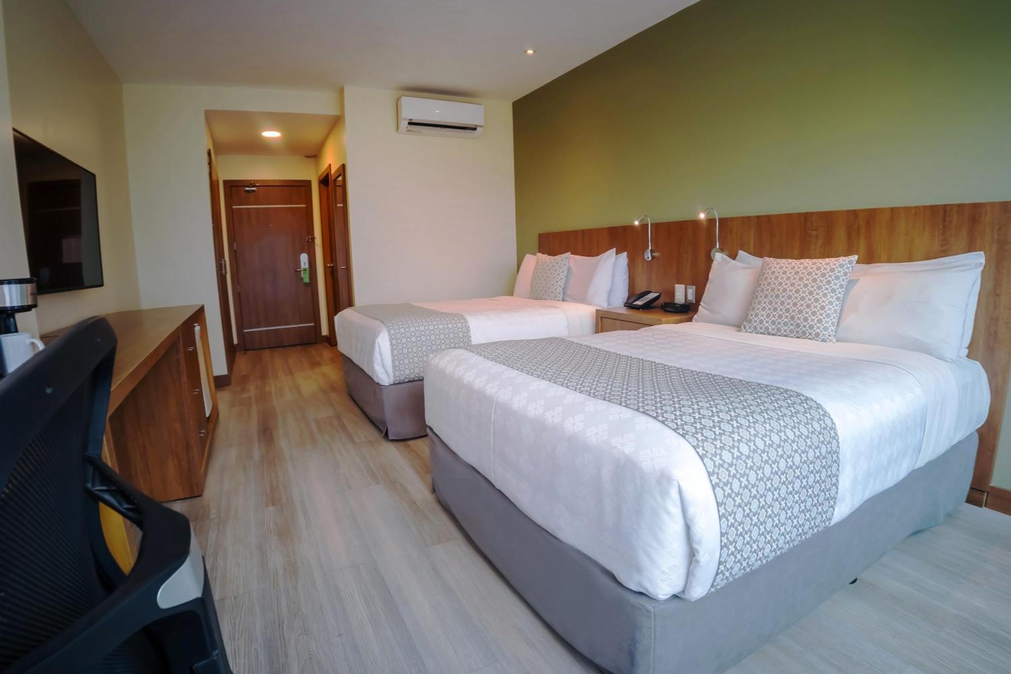 Wyndham Garden Guayaquil Ξενοδοχείο Εξωτερικό φωτογραφία