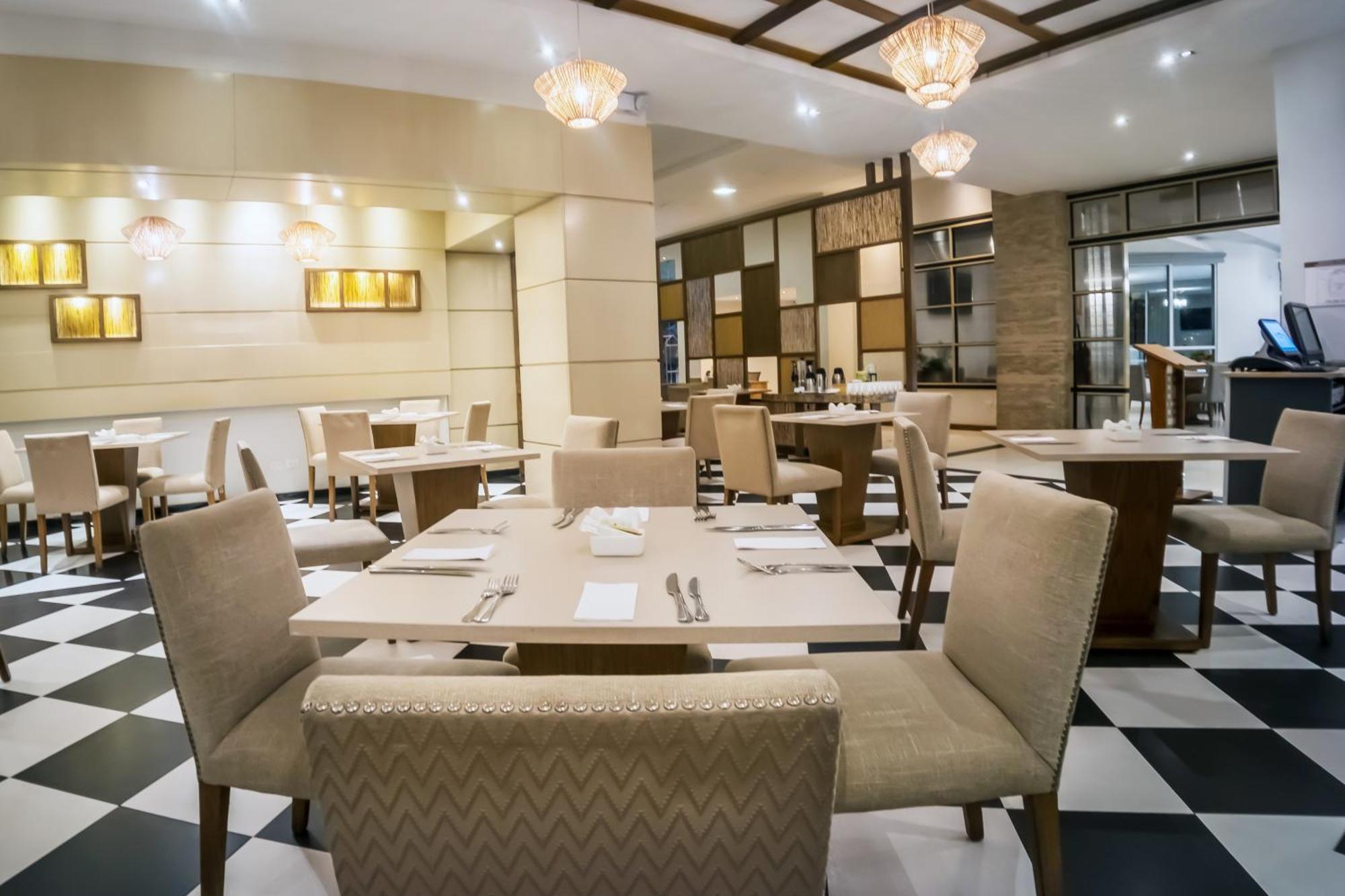 Wyndham Garden Guayaquil Ξενοδοχείο Εξωτερικό φωτογραφία